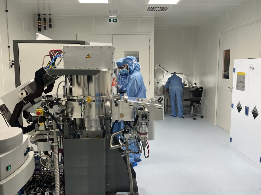 - arnano nano etching and photolithography area inside arnano’s cleanroom